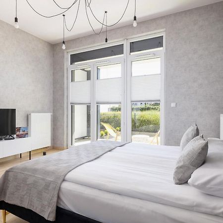 Krakow Studio With Parking & Terrace Near Zalew Bagry By Renters Prestige Exterior photo