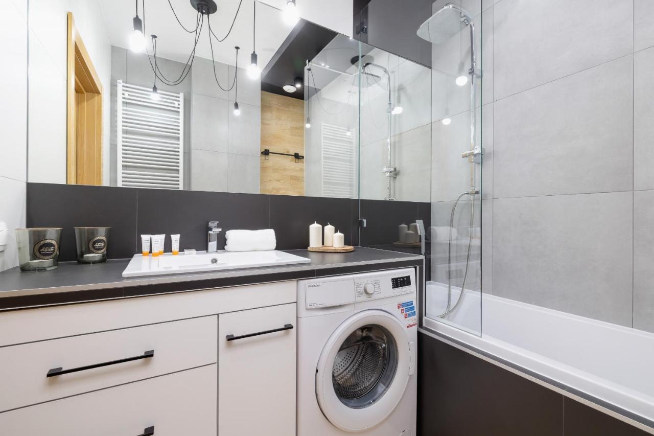 Krakow Studio With Parking & Terrace Near Zalew Bagry By Renters Prestige Exterior photo